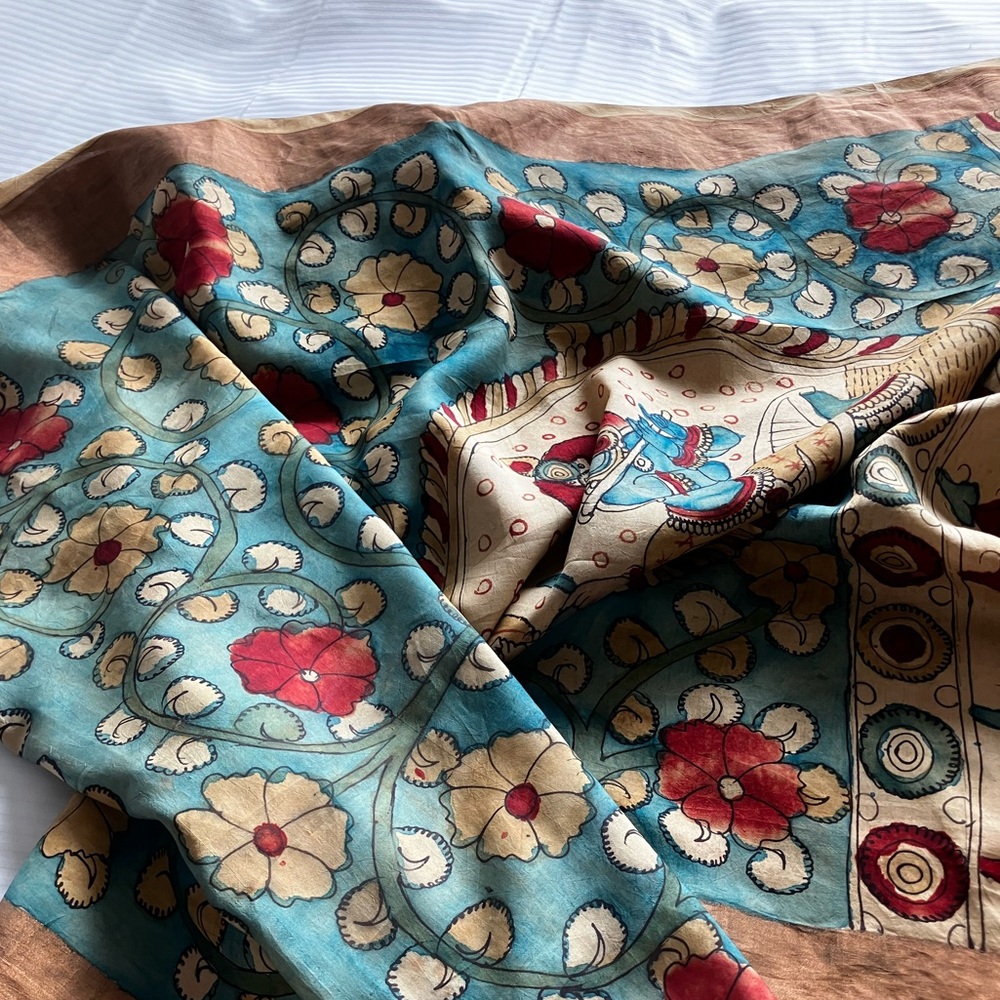 Beautiful Hand-block painted Floral Patterned stole /dupatta on100% pure silk